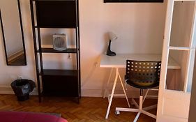 Alvalade II Airport Guest House